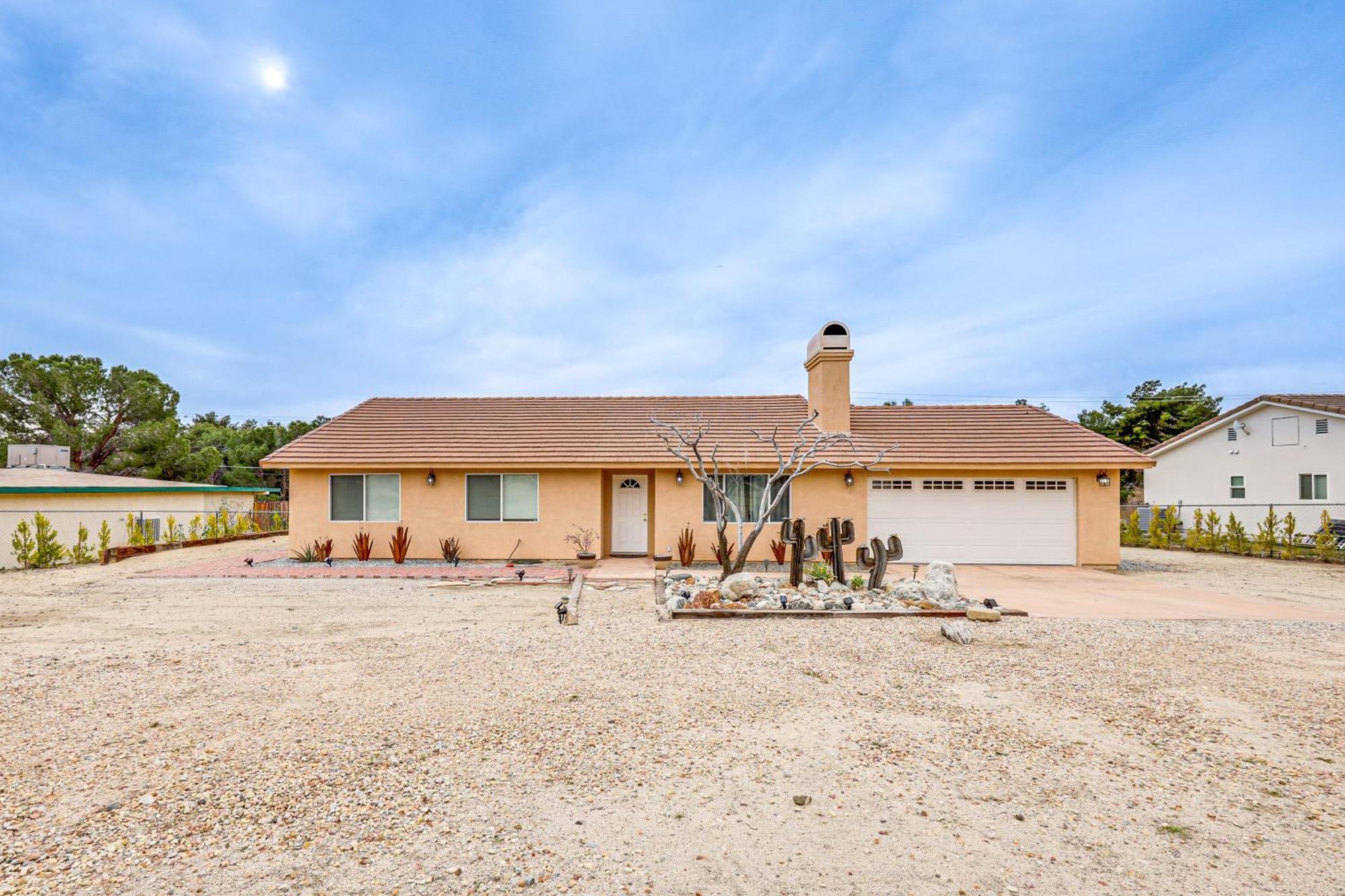 Updated Abode 22 Mi To Joshua Tree National Park! Morongo Valley Exteriér fotografie